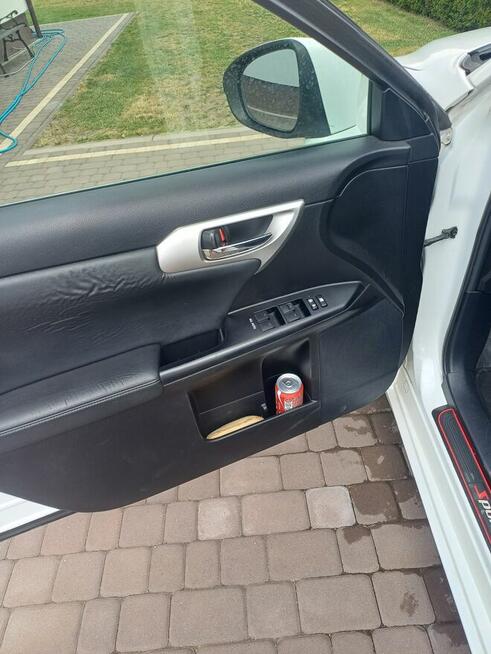 Sprzedam lexus ct200h