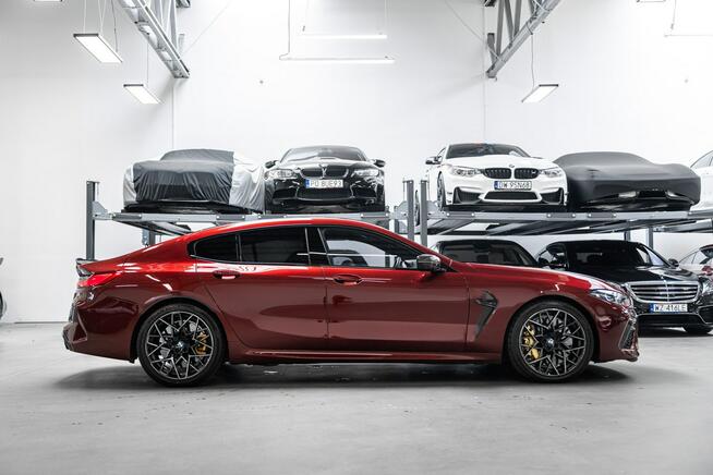 BMW M8 Competition. Salon Polska. Aventurine Red Individual.