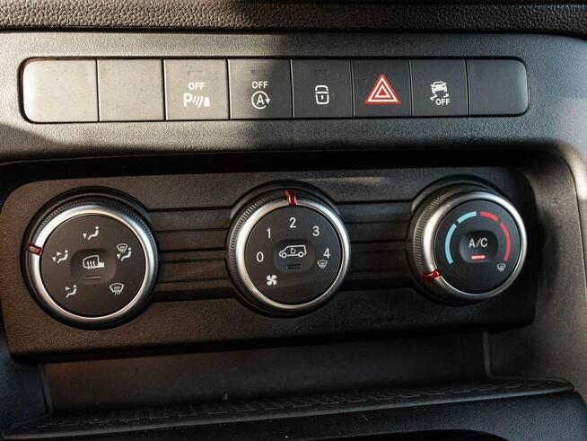 DX68536#CITAN 110 CDI L1 Ekran dotyk K.cof Salon PL VAT23%