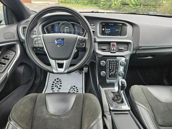 Volvo V40 R-Design* Super Stan* Rok GWARANCJI