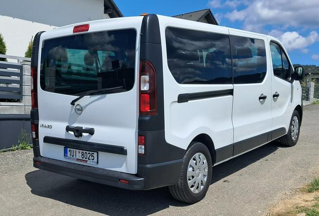 Opel Vivaro 9-osobowy 1.6 Diesel 122 KM