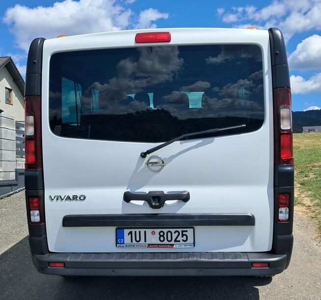 Opel Vivaro 9-osobowy 1.6 Diesel 122 KM