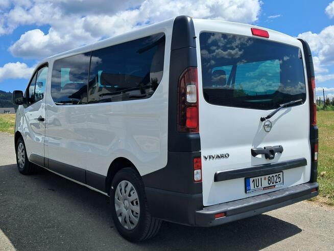 Opel Vivaro 9-osobowy 1.6 Diesel 122 KM