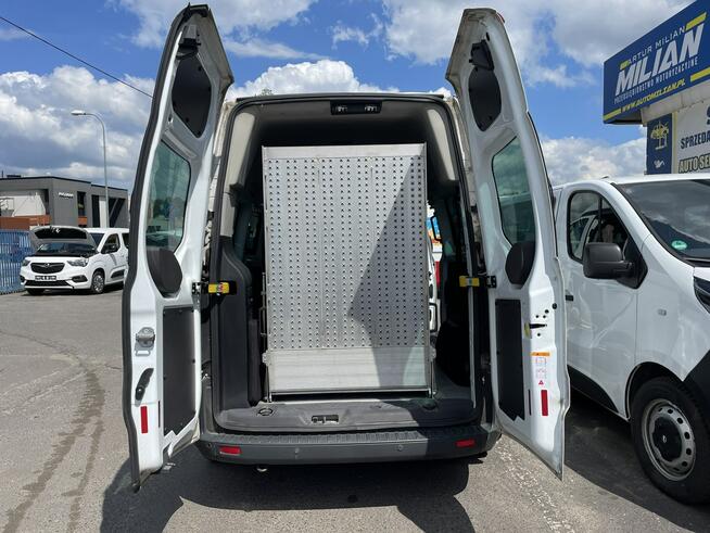 Transit Custom do przewozu Niepełnosprawnych Wózki inwalida Rrampa