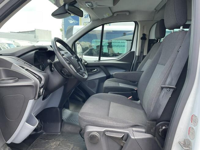 Transit Custom do przewozu Niepełnosprawnych Wózki inwalida Rrampa