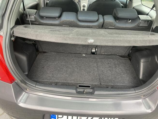 Sprzedam toyotę yaris 1.4 diesel