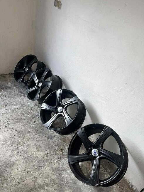 Volvo S60 Felgi aluminiowe/ alufelgi 8Jx19H2 ET: 45 R-Design