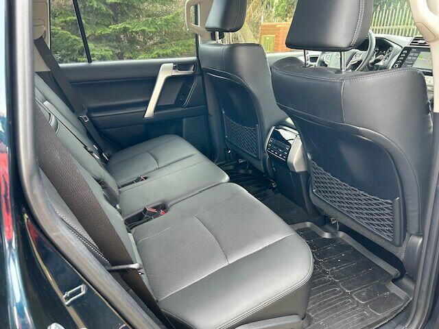 Toyota Land Cruiser LC 2.8 D-4D Invincible bezwypadkowa srew