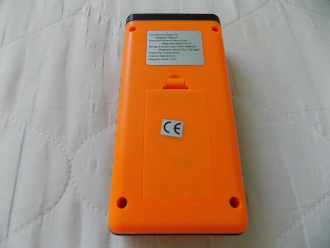 MIERNIK POLA ELEKTROMAGNETYCZNEGO