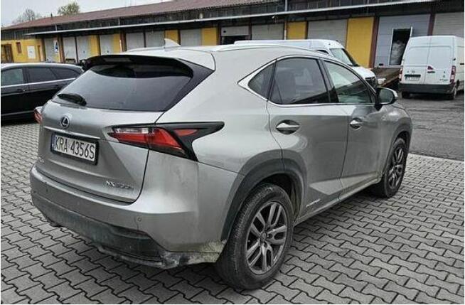 Lexus NX 300h – sprzedaż syndyka