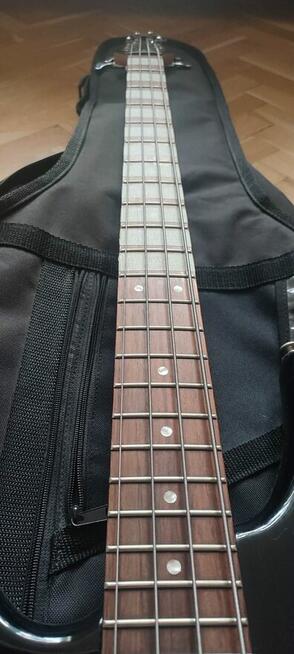 Piękna Gitara basowa J&D 150L (leworęczna)