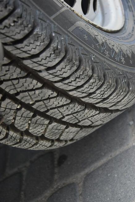 Volkswagen T5 2.0TDI 8 Osobowy Klima Nawiewy Nowy Rozrząd 192 TYS KM Sprowadzony
