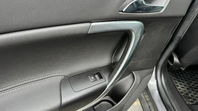 Opel Insignia 2.0 Turbo 4x4 220KM Automat Navi El.fotele Cosmo Bi xenon