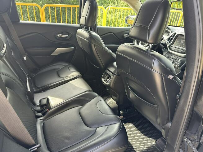 Jeep Cherokee 2.2 CRD 200KM OVERLAND 4x4 Automat