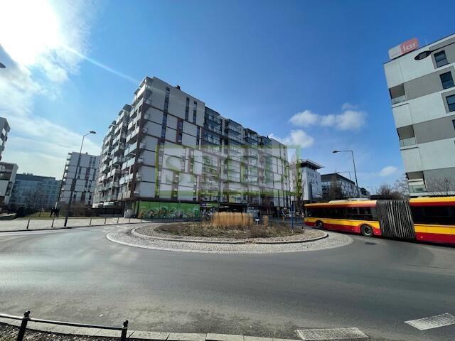 Do wprowadzenia,w bardzo dobrym stanie,trójstronne