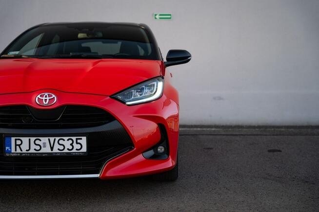 Toyota Yaris TokyoFusion HeadUP Keyless Ambient FullLed ACC Krajowy Virtual