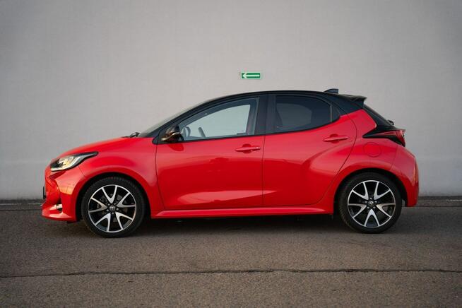 Toyota Yaris TokyoFusion HeadUP Keyless Ambient FullLed ACC Krajowy Virtual