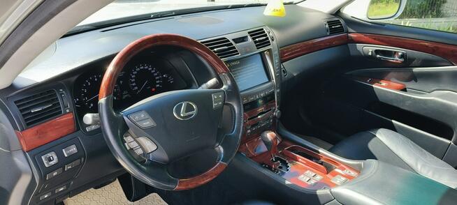 Lexus LS Zadbany. Polecam.