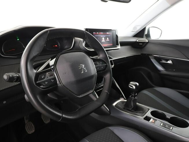 Peugeot 2008 led manual pdc klimatronik kamera navi