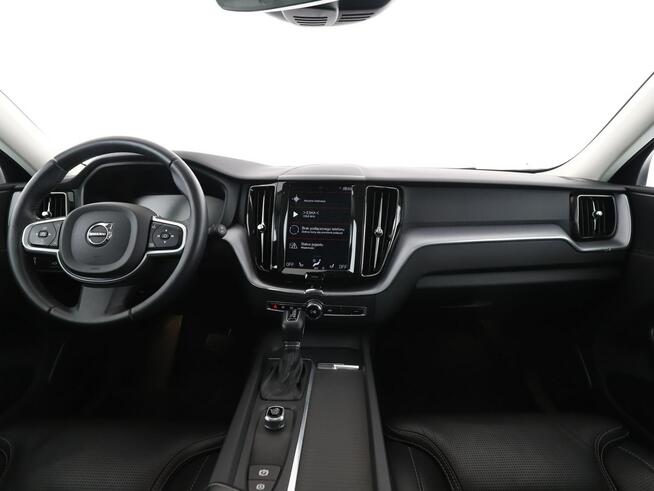 Volvo XC 60 automat full LED skóra el. fotele z pamięcią panorama kamery navi