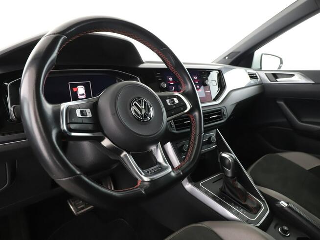 Volkswagen Polo DSG matrix LED virtual cocpit szyberdach klima auto grzane fotele pdc
