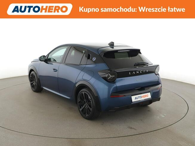 Lancia inny EV automat full LED virtual cocpit navi grzane fotele kamera pdc
