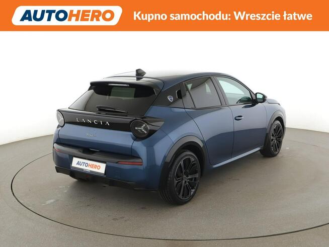 Lancia inny EV automat full LED virtual cocpit navi grzane fotele kamera pdc