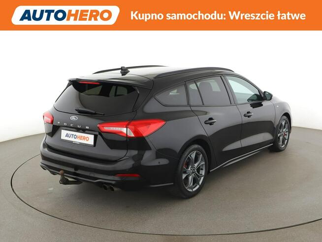 Ford Focus automat full LED skóra virtual cocpit navi klima auto grzane fotele ka