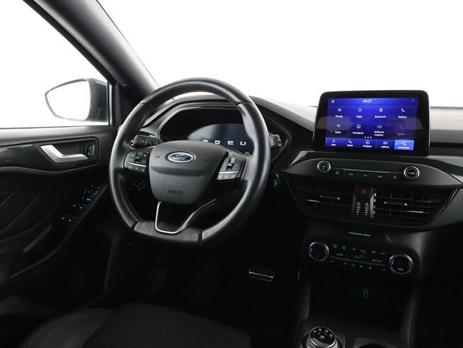 Ford Focus automat full LED skóra virtual cocpit navi klima auto grzane fotele ka