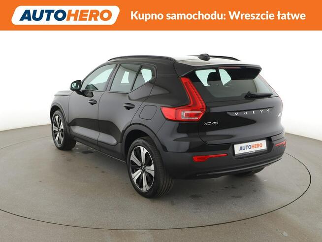 Volvo XC 40 EV automat navi grzane fotele+kier. LED hak tempomat