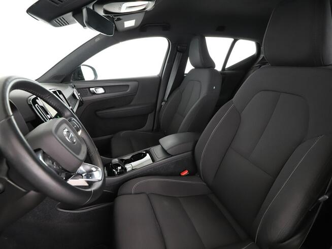 Volvo XC 40 EV automat navi grzane fotele+kier. LED hak tempomat