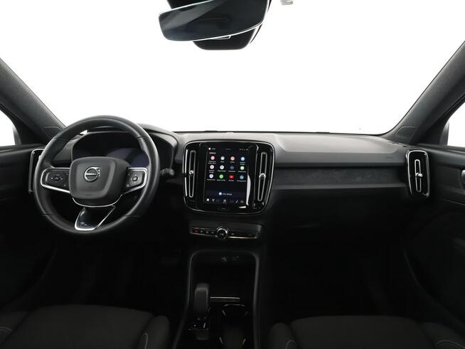 Volvo XC 40 EV automat navi grzane fotele+kier. LED hak tempomat