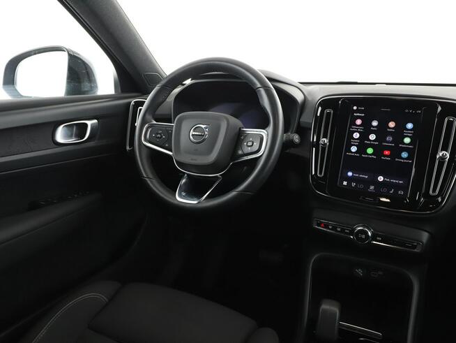 Volvo XC 40 EV automat navi grzane fotele+kier. LED hak tempomat