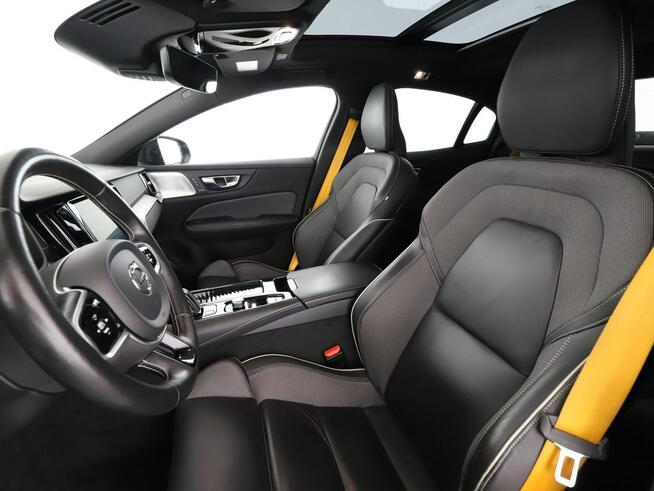 Volvo S60 FV23 2.0T8 PHEV AWD Polestar Engineered Panorama Grzana Skóra B&W HUD