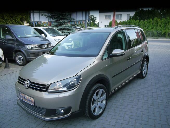 Volkswagen Touran CROSS tdi Stan bdb Bezwypadkowy z Niemiec Gwarancja 12m panorama dach