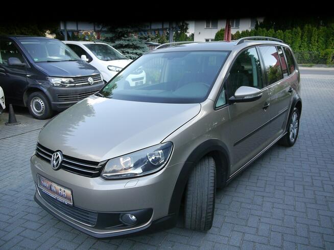 Volkswagen Touran CROSS tdi Stan bdb Bezwypadkowy z Niemiec Gwarancja 12m panorama dach