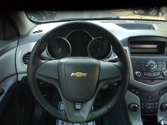 Chevrolet Cruze 1.6b Stan b.dobry bez rdzy i korozji 100%bezwypadkowy Gwarancja 12mcy
