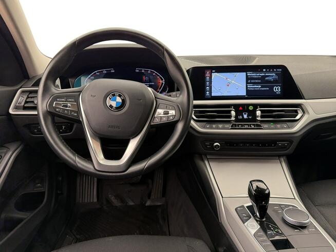BMW Seria 3 318i aut Kombi