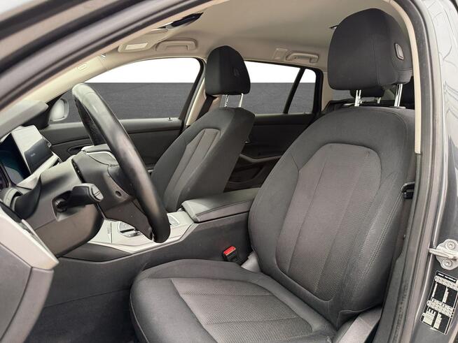 BMW Seria 3 318i aut Kombi
