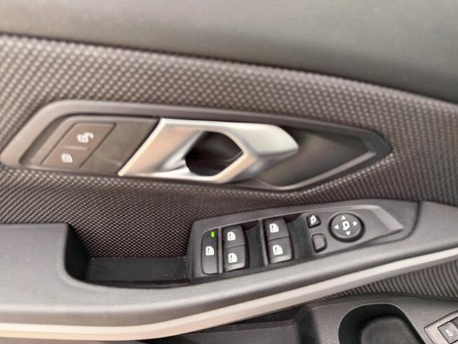 BMW Seria 3 318i aut Kombi