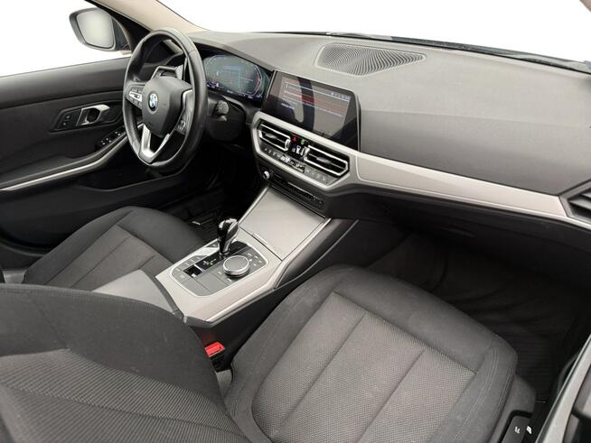 BMW Seria 3 318i aut Kombi