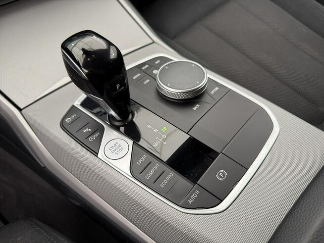 BMW Seria 3 318i aut Kombi