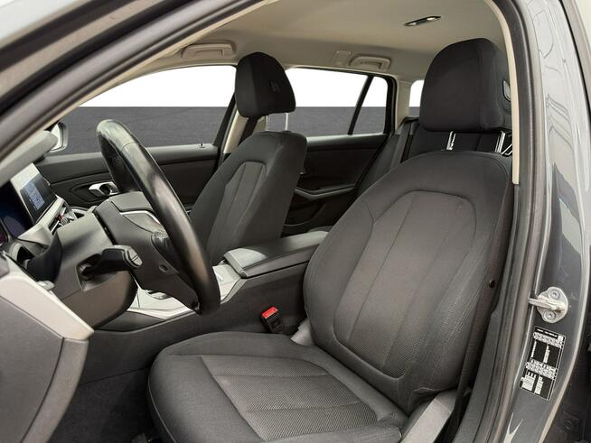 BMW Seria 3 318i aut Kombi