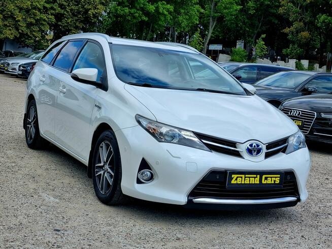 Toyota Auris Hybryda LED Serwis Tempomat Kamera Parktronic Climatronic Gwarancja