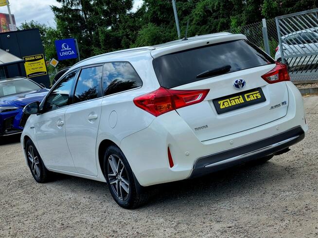 Toyota Auris Hybryda LED Serwis Tempomat Kamera Parktronic Climatronic Gwarancja