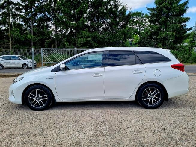 Toyota Auris Hybryda LED Serwis Tempomat Kamera Parktronic Climatronic Gwarancja
