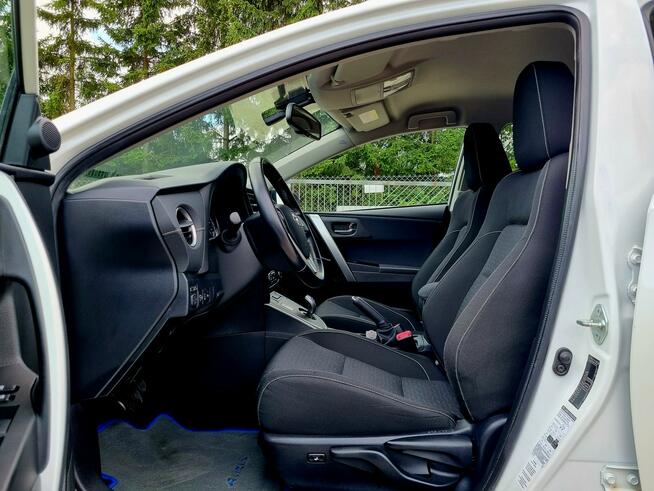 Toyota Auris Hybryda LED Serwis Tempomat Kamera Parktronic Climatronic Gwarancja