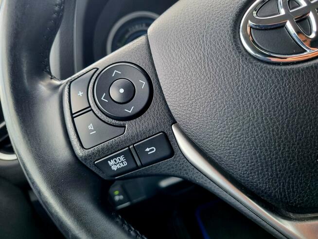 Toyota Auris Hybryda LED Serwis Tempomat Kamera Parktronic Climatronic Gwarancja