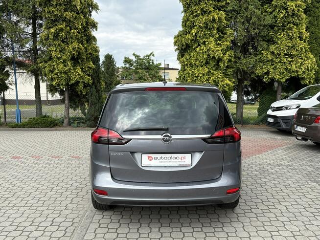 Opel Zafira Rezerwacja