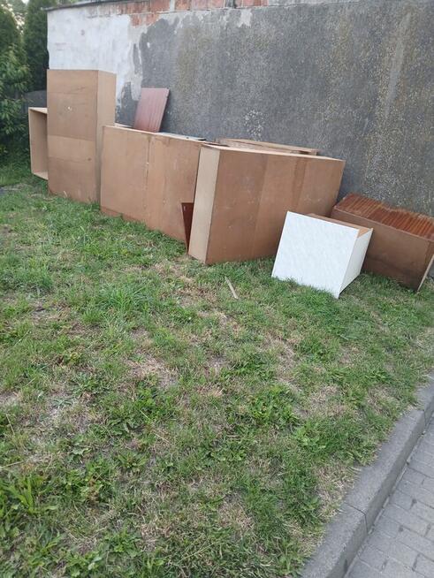 Meble na opał lub do innego przeznaczenia.